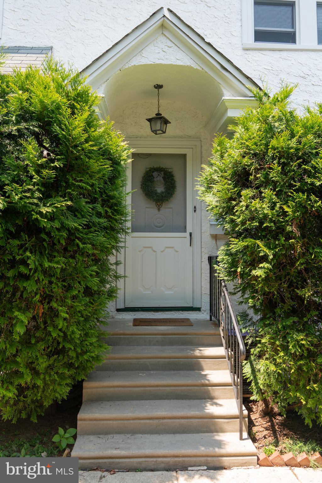 130 Shelbourne Road Havertown, PA 19083 - Photo 2 of 12