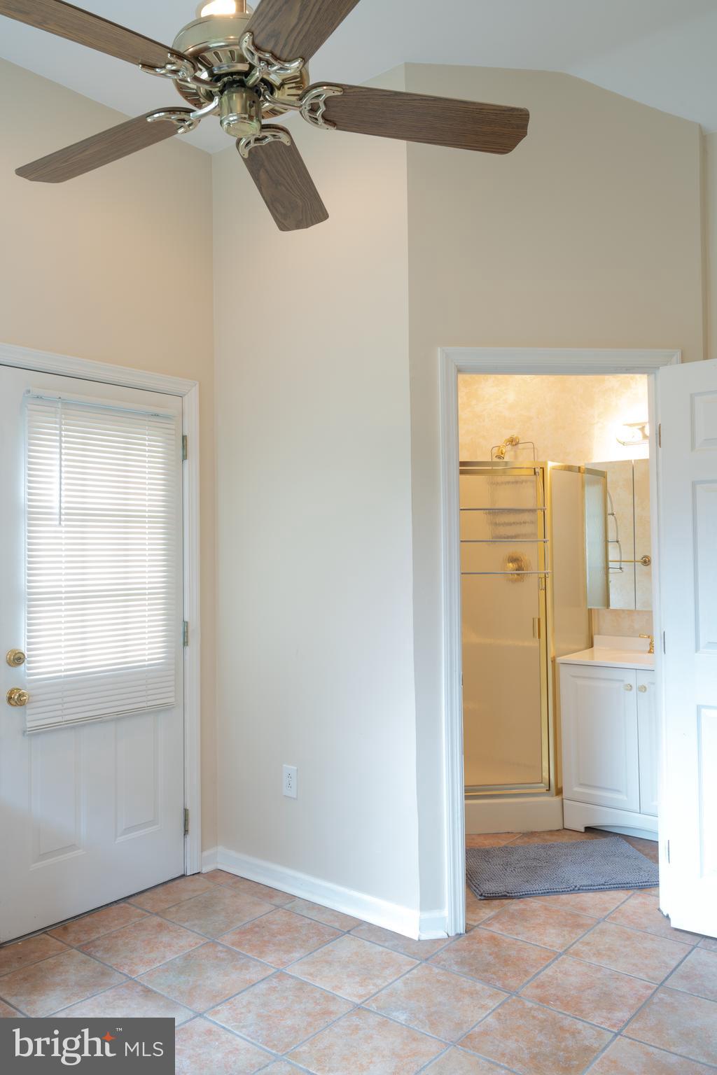 130 Shelbourne Road Havertown, PA 19083 - Photo 7 of 12