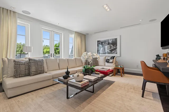 $110,000 | 142 South County Road, Palm Beach, FL 33480