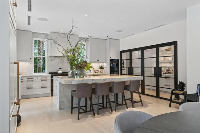 $110,000 | 142 South County Road, Palm Beach, FL 33480