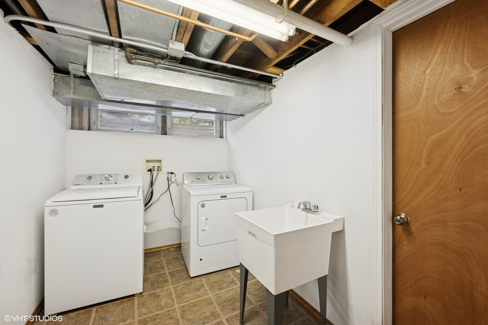 1800 Shermer Road Northbrook, IL 60062 - Photo 16 of 21 a utility room with dryer and washer