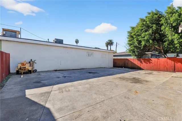 $589,000 | 806 West Spruce Street, Compton, CA 90220