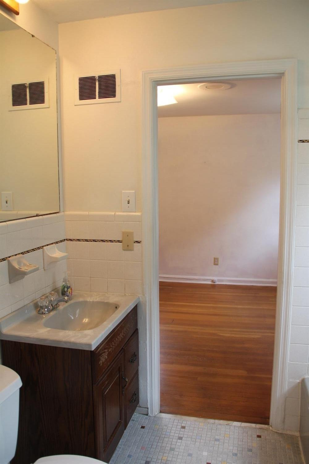 1006 Castleton Way Lexington, KY 40517 - Photo 9 of 34 Photo 9