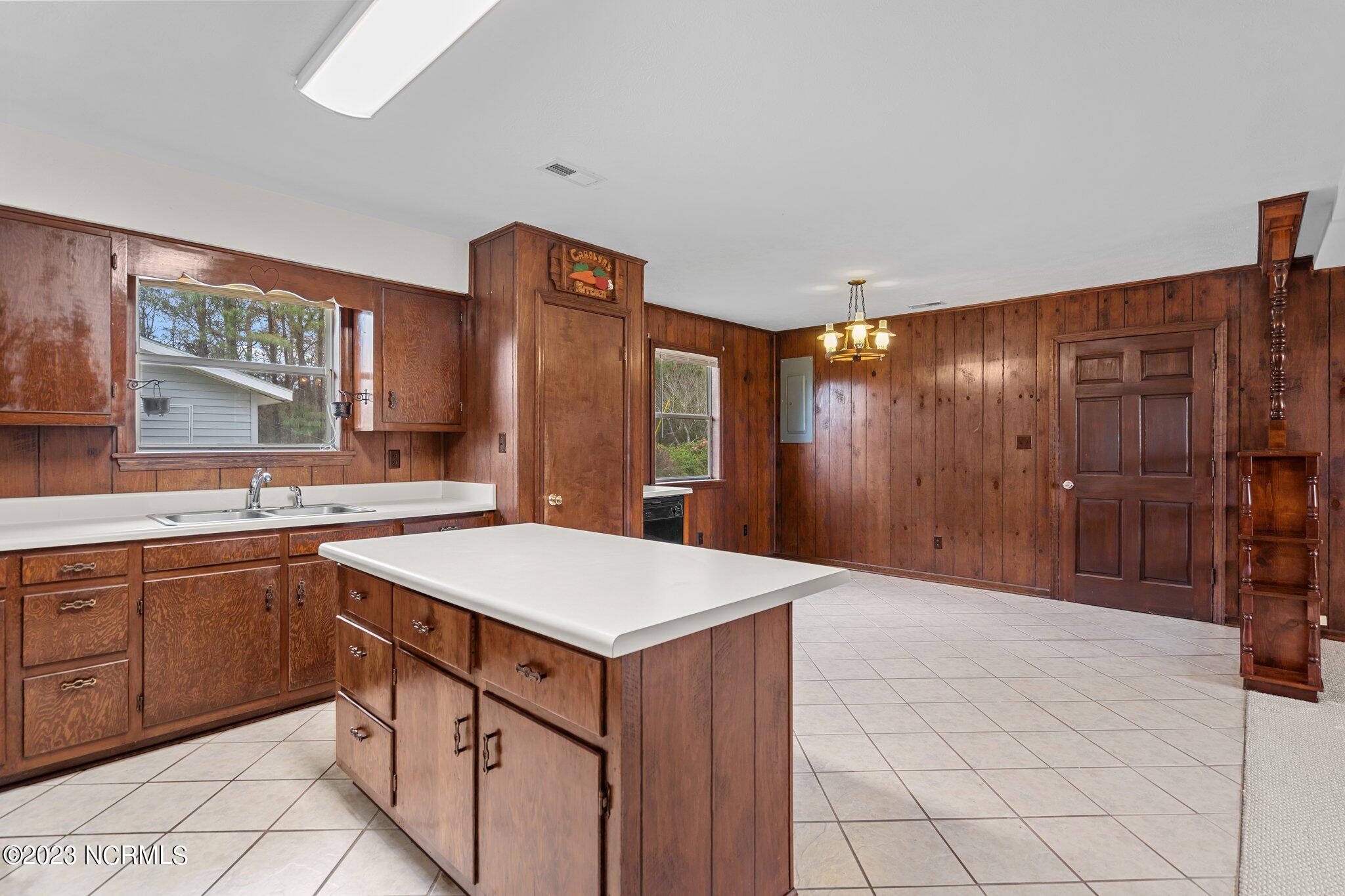 315 Batchelor Bay Road Wallace, NC 28466 - Photo 12 of 49 43-web-or-mls-DSC01368