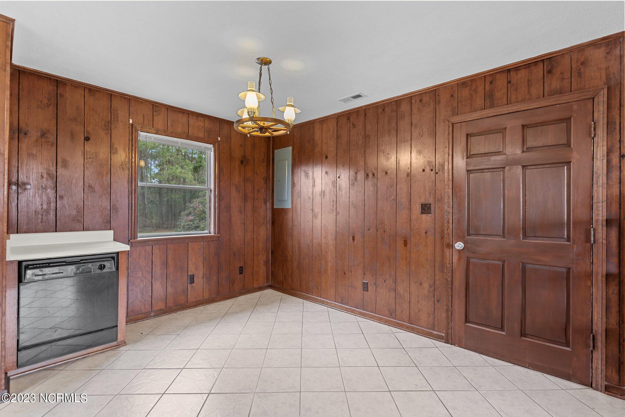 315 Batchelor Bay Road Wallace, NC 28466 - Photo 14 of 49 38-web-or-mls-DSC01353