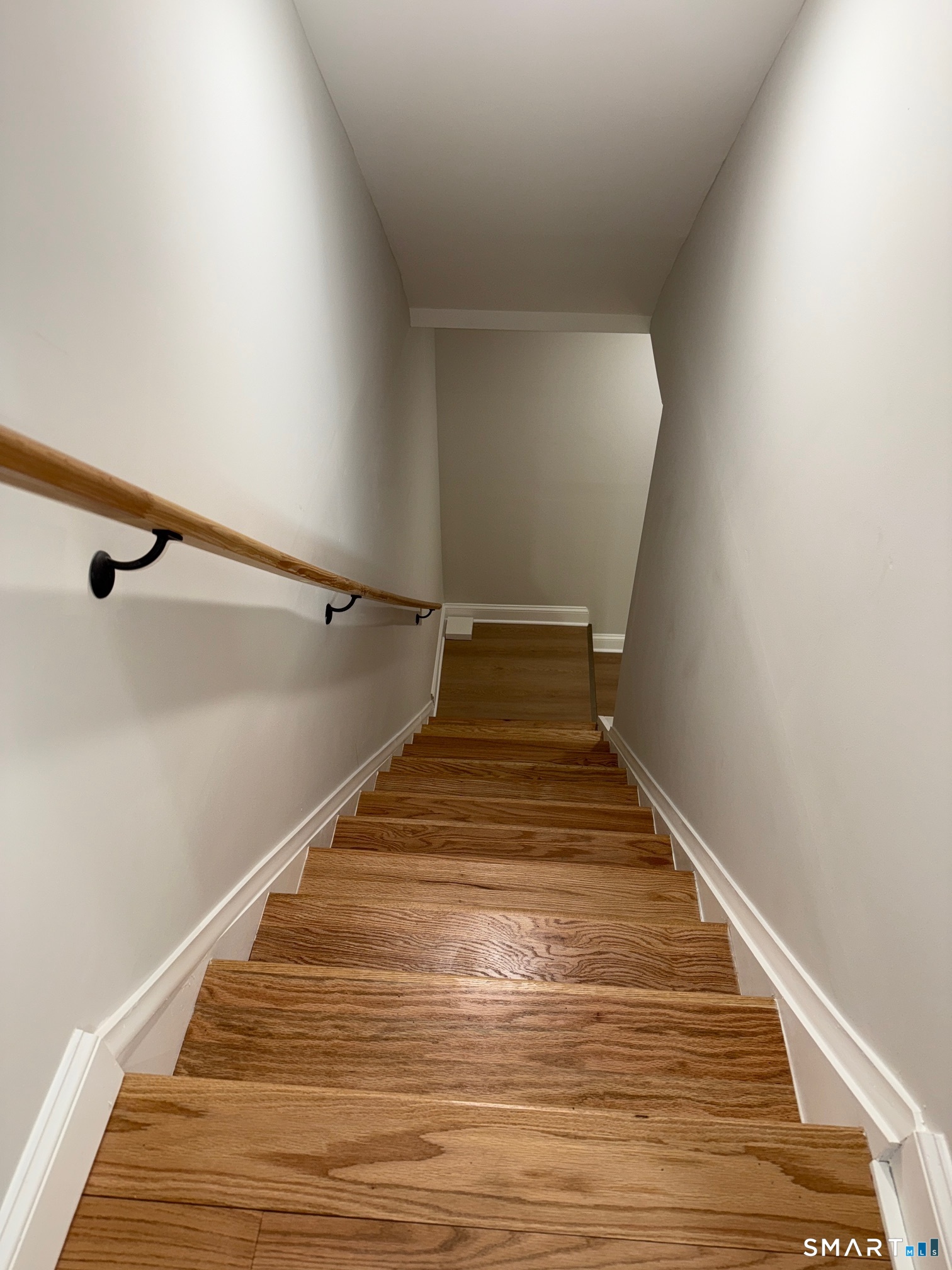 37 Brainerd Road Branford, CT 06405 - Photo 13 of 15