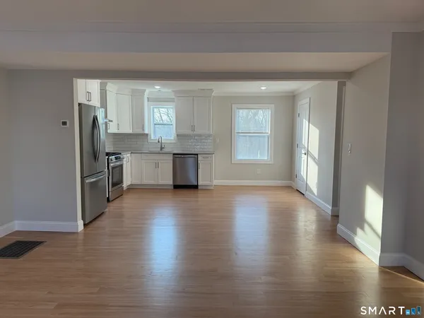 $2,850 | 37 Brainerd Road, Branford, CT 06405