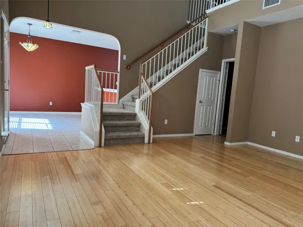 $2,050 | 1900 Scofield Ridge Parkway, Unit 3503, Austin, TX 78727