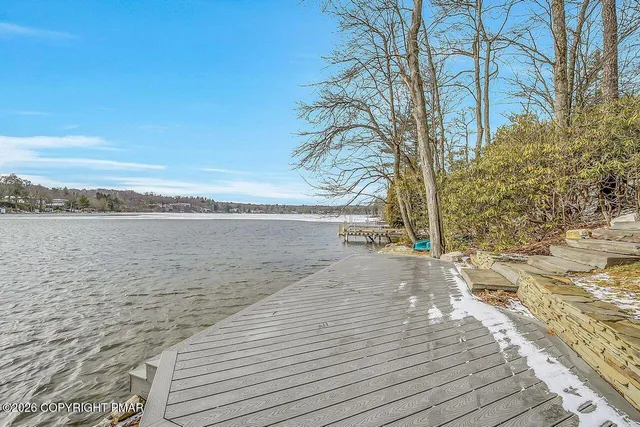 $2,850,000 | 487 North Lake Drive, Lake Harmony, PA 18624