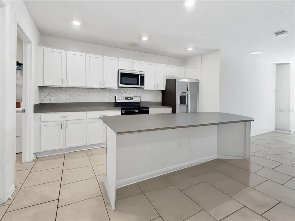 1967 Ancestry Trail Kissimmee, FL 34746 - Photo 8 of 35