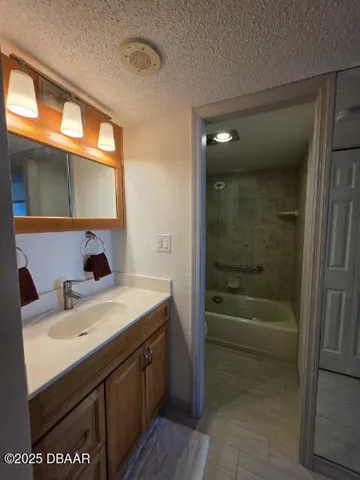 $2,800 | 3043 South Atlantic Avenue, Unit 1605, Daytona Beach, FL 32118