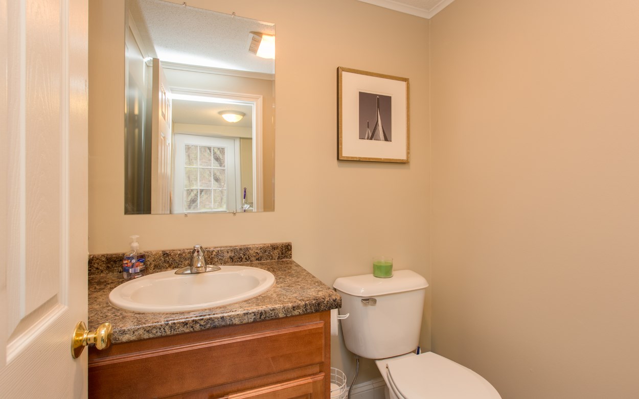 1 R Morningside Drive, Unit R Derry, NH 03038 - Photo 14 of 30