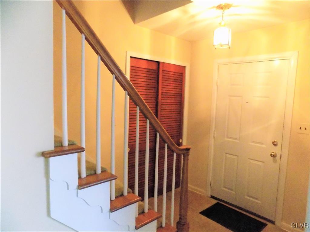 352 Barrett Road Emmaus, PA 18049 - Photo 2 of 25 Gallery Image 2