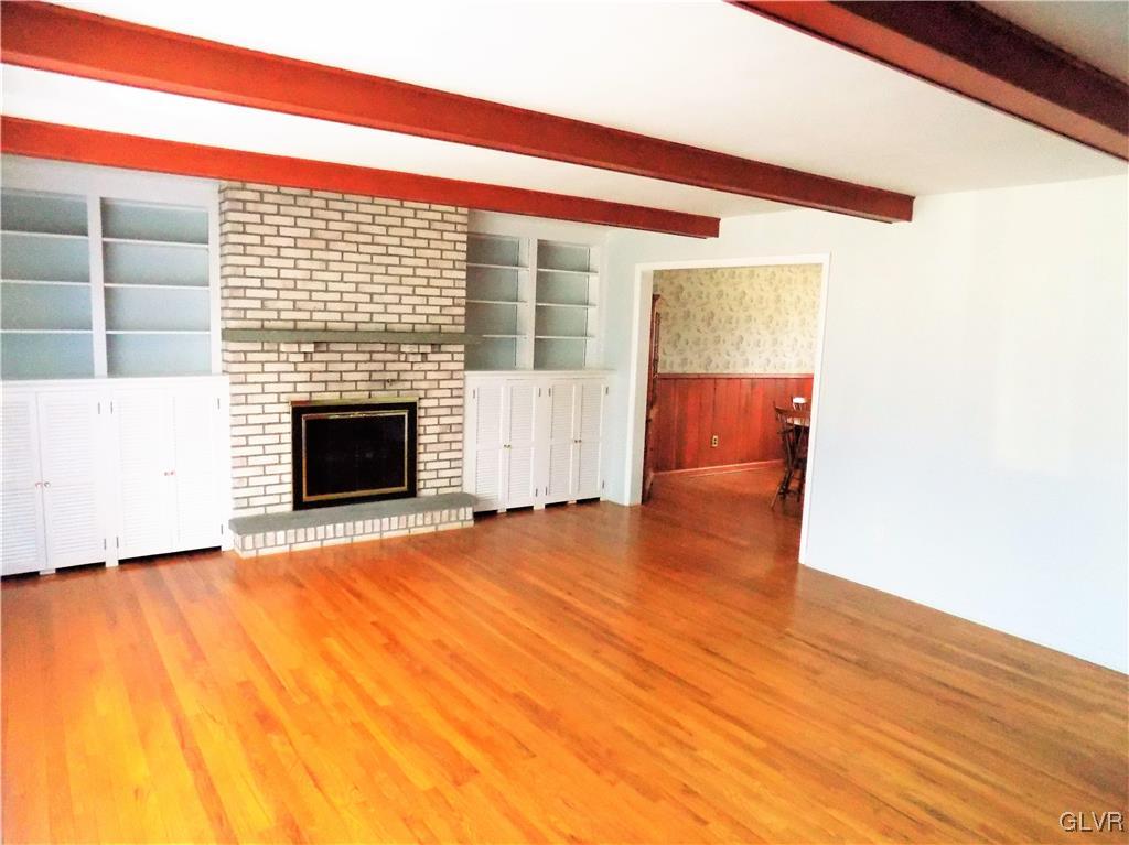 352 Barrett Road Emmaus, PA 18049 - Photo 4 of 25 Gallery Image 4