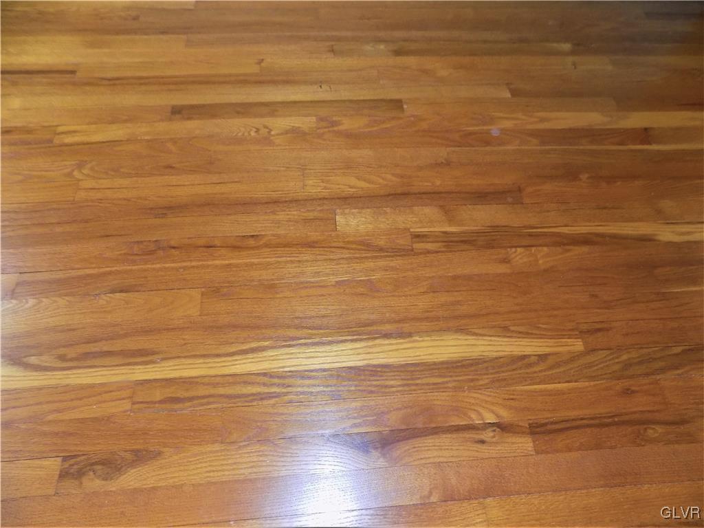 352 Barrett Road Emmaus, PA 18049 - Photo 9 of 25 Gallery Image 9