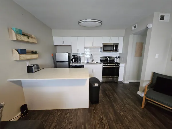 $900 | 3503 Harmon Avenue, Unit 103, Austin, TX 78705