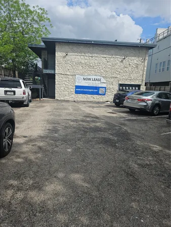 $900 | 3503 Harmon Avenue, Unit 103, Austin, TX 78705