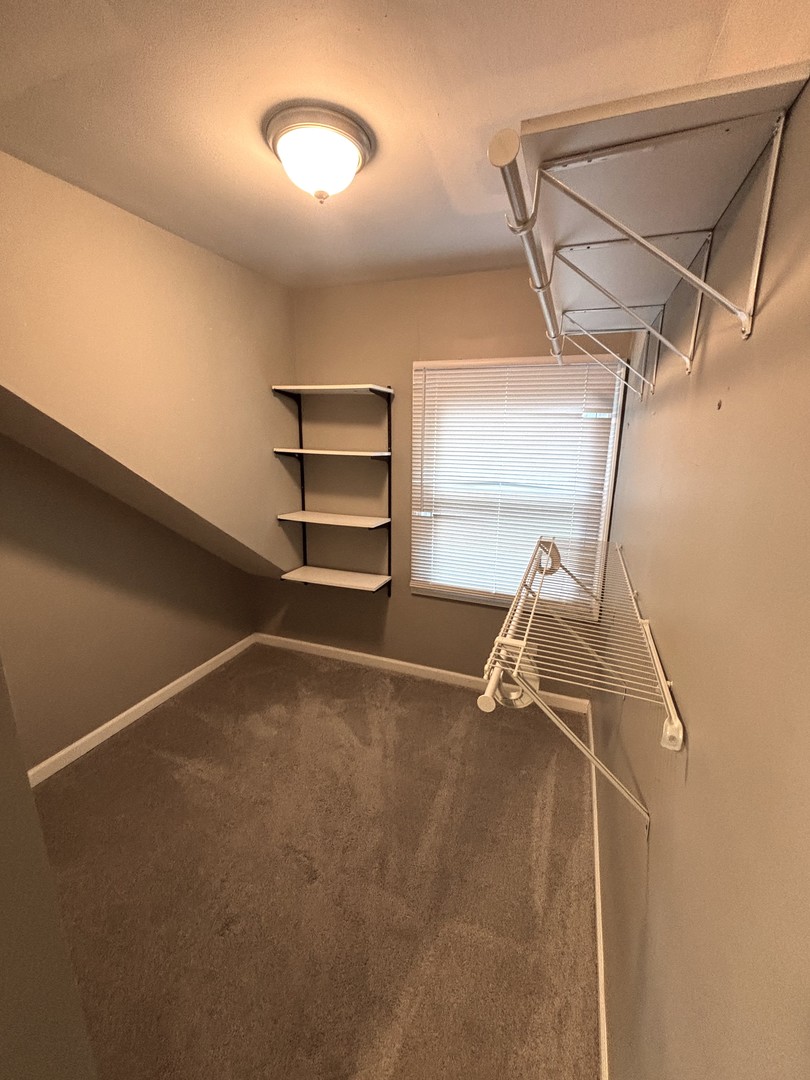 2276 Manchester Road Wheaton, IL 60187 - Photo 10 of 18 Gallery Image 10