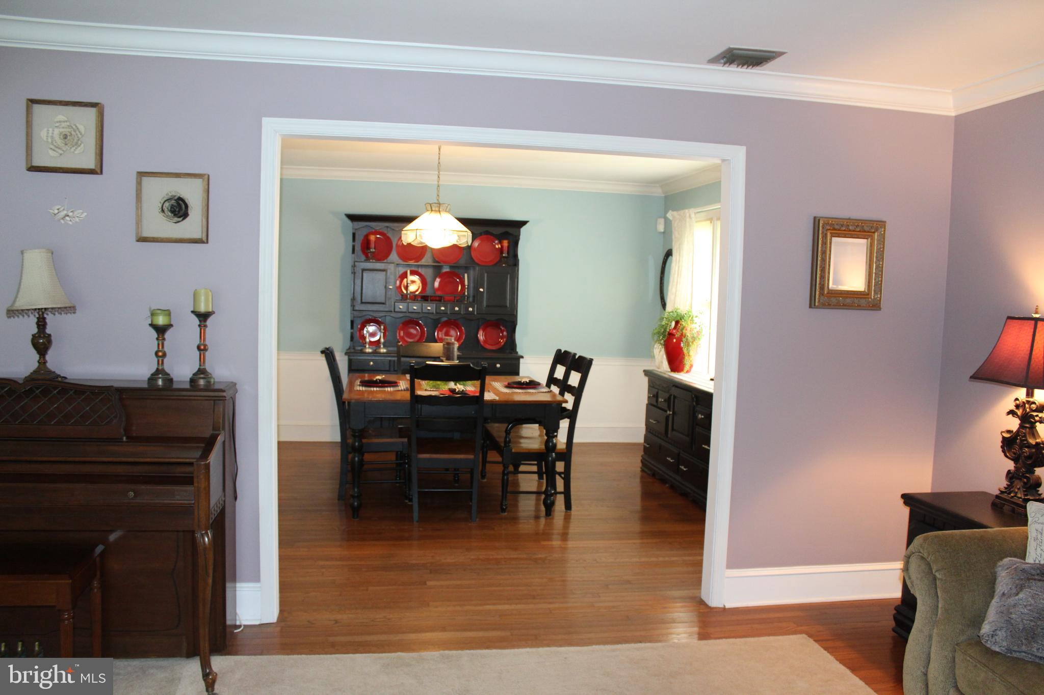 1379 Old Ford Road Huntingdon Valley, PA 19006 - Photo 11 of 38