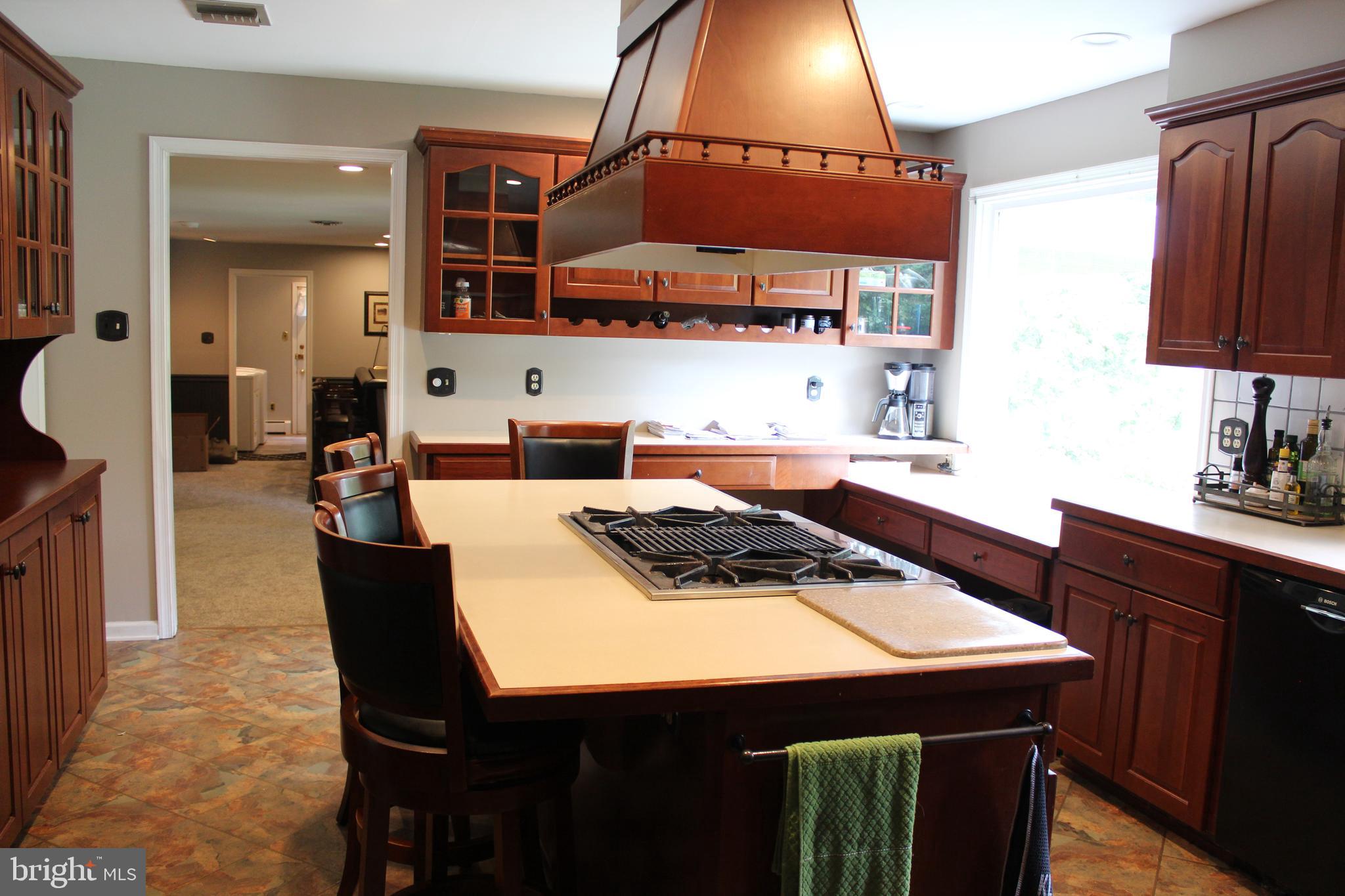 1379 Old Ford Road Huntingdon Valley, PA 19006 - Photo 15 of 38