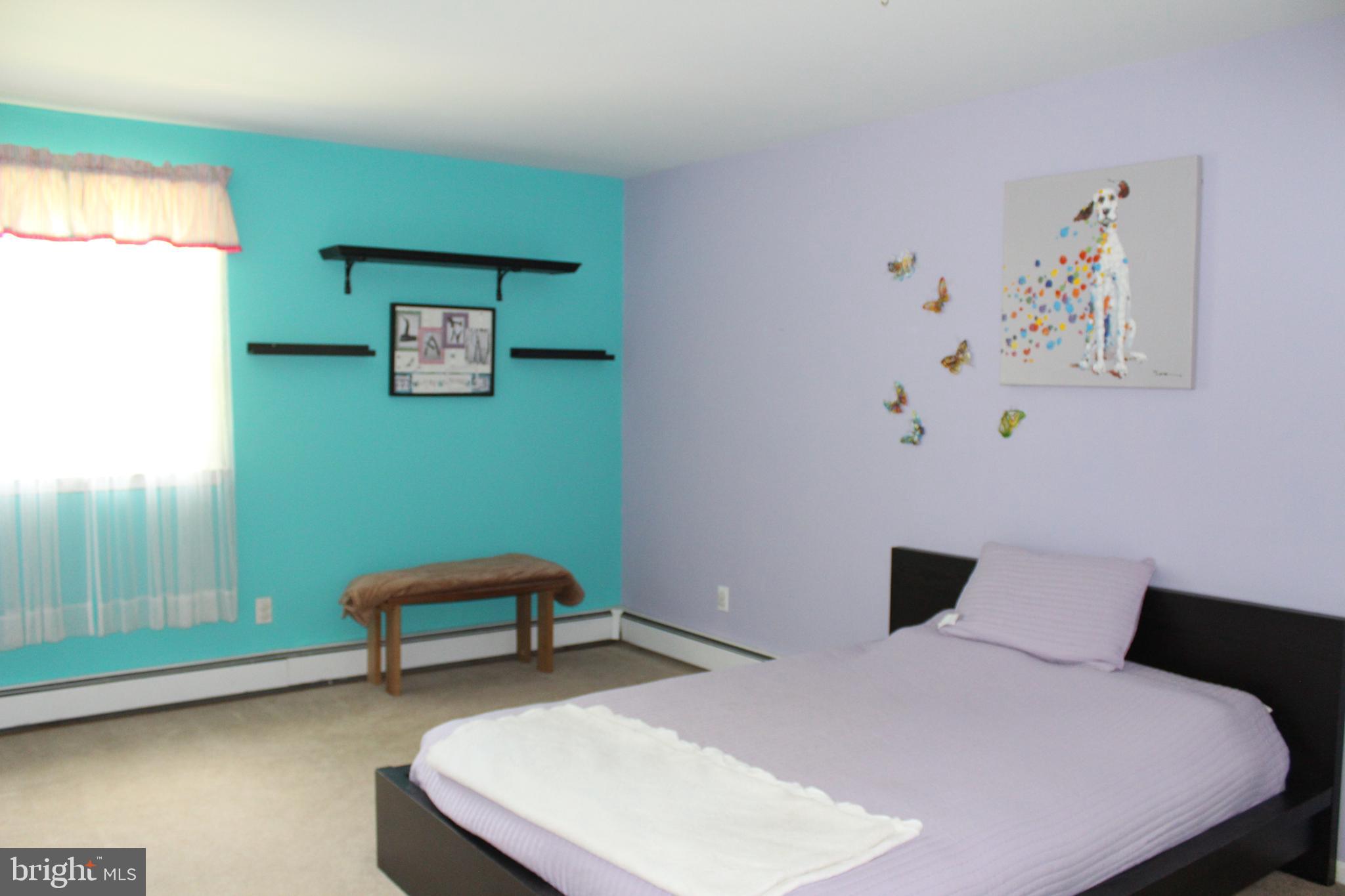 1379 Old Ford Road Huntingdon Valley, PA 19006 - Photo 22 of 38