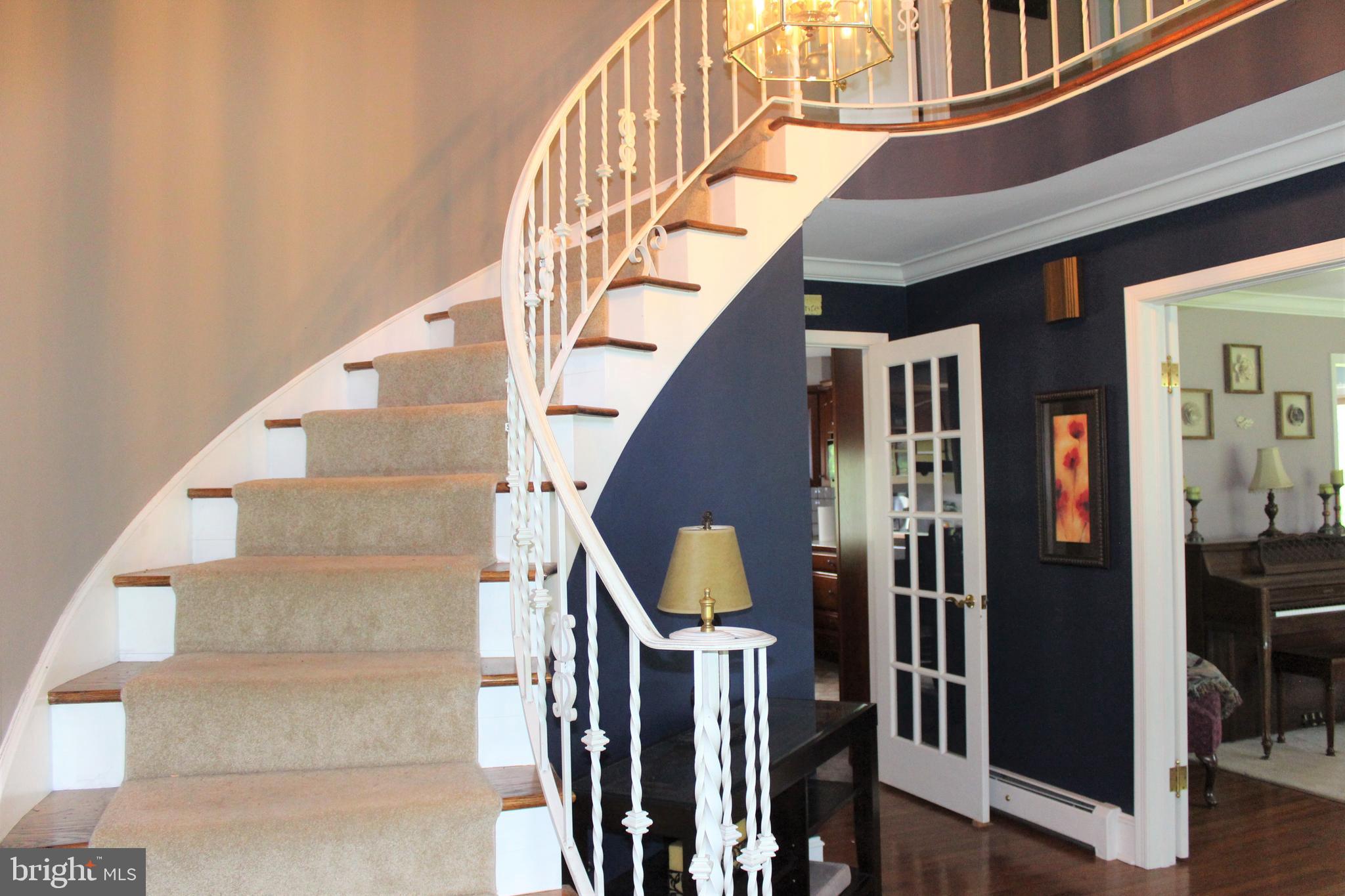 1379 Old Ford Road Huntingdon Valley, PA 19006 - Photo 8 of 38