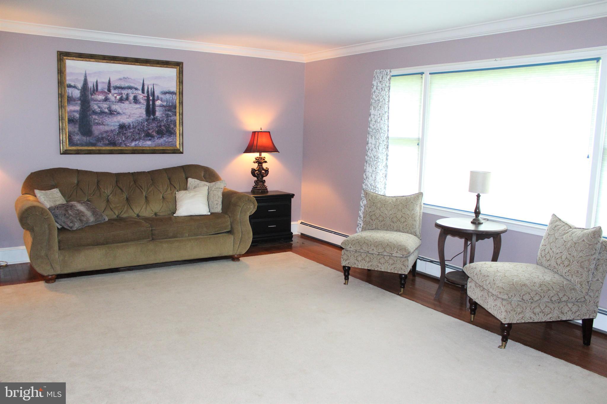 1379 Old Ford Road Huntingdon Valley, PA 19006 - Photo 9 of 38