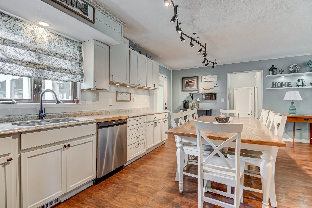 2 Red Fox Court Springfield, IL 62712 - Photo 9 of 40