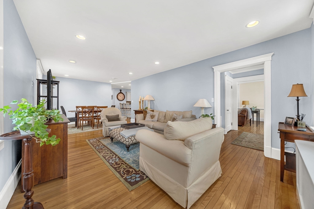 24 Mellen Street Needham, MA 02494 - Photo 11 of 41