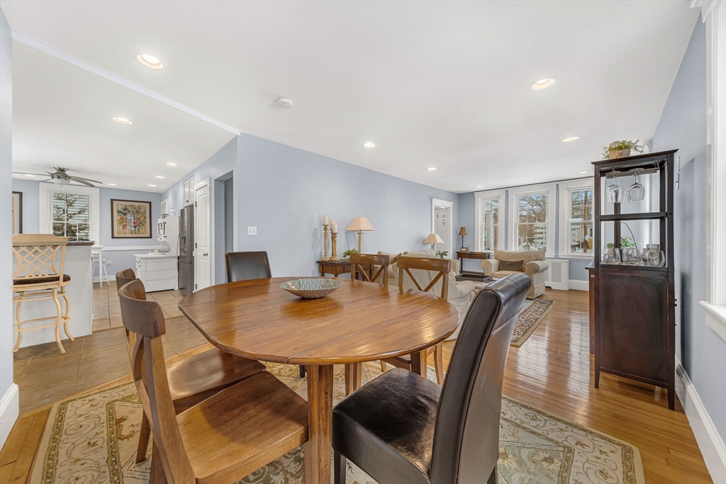 24 Mellen Street Needham, MA 02494 - Photo 4 of 41