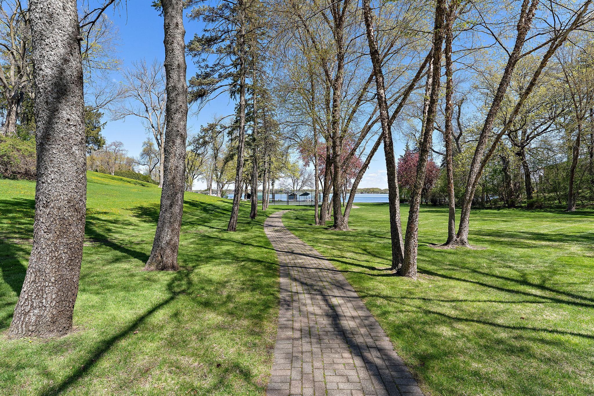 17950 Breezy Pt Road Woodland, MN 55391 - Photo 7 of 54