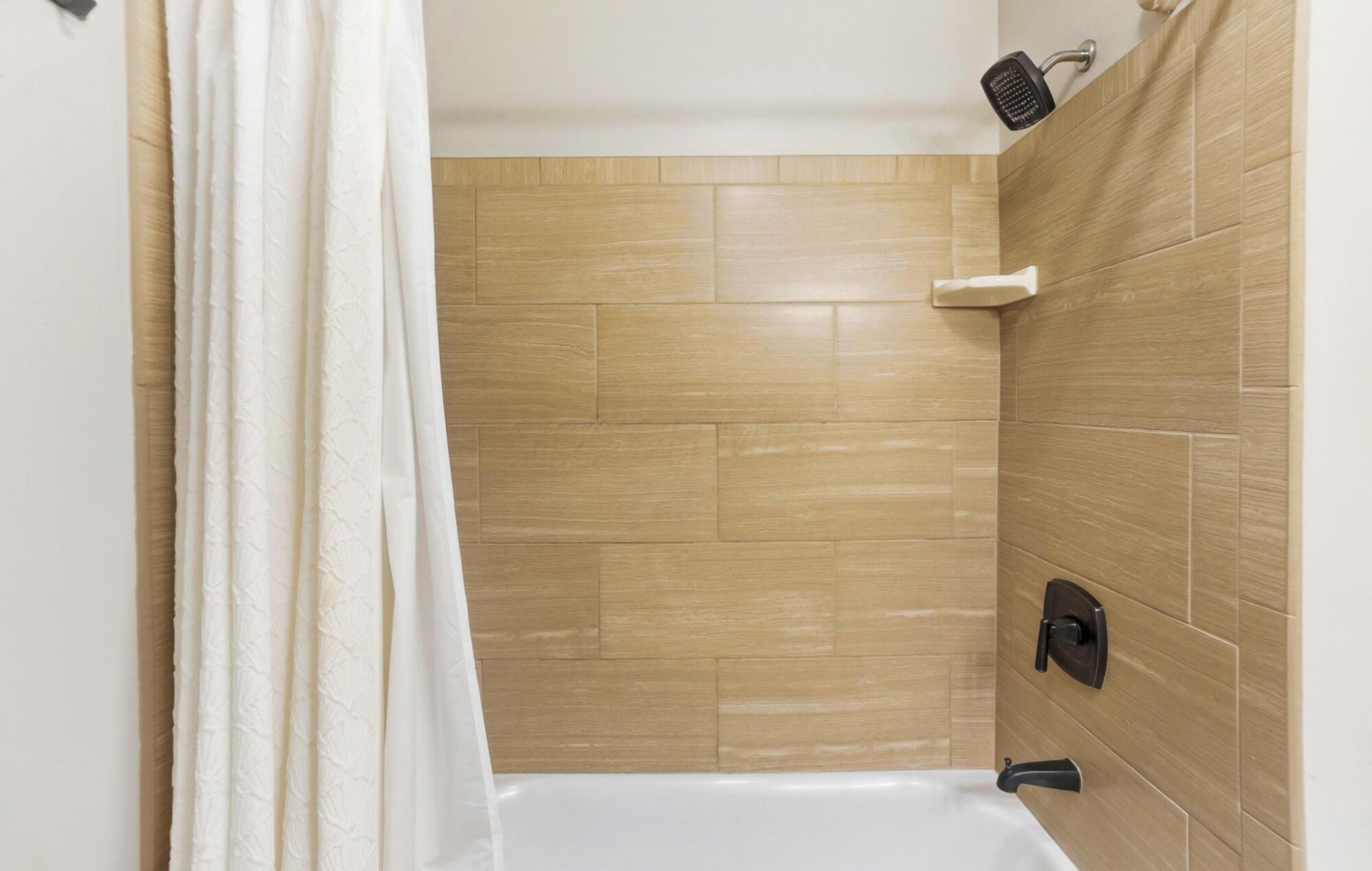 6321 R K Miller Road Logan, OH 43138 - Photo 20 of 90 Gathering House Tub/Shower in Bathroom 1