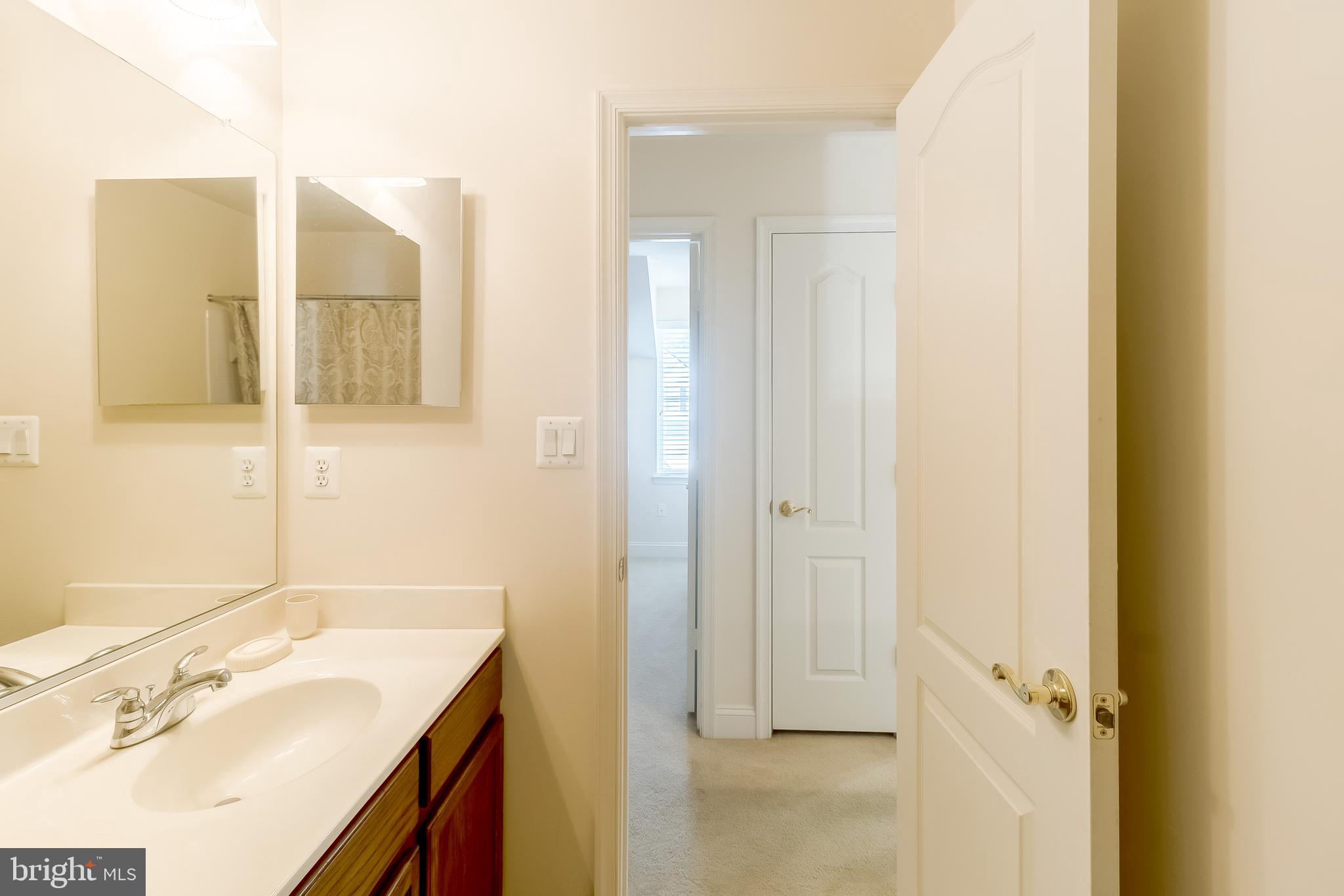 13126 Winding Trail Road Laurel, MD 20707 - Photo 32 of 57 Full Bath upstairs view #2