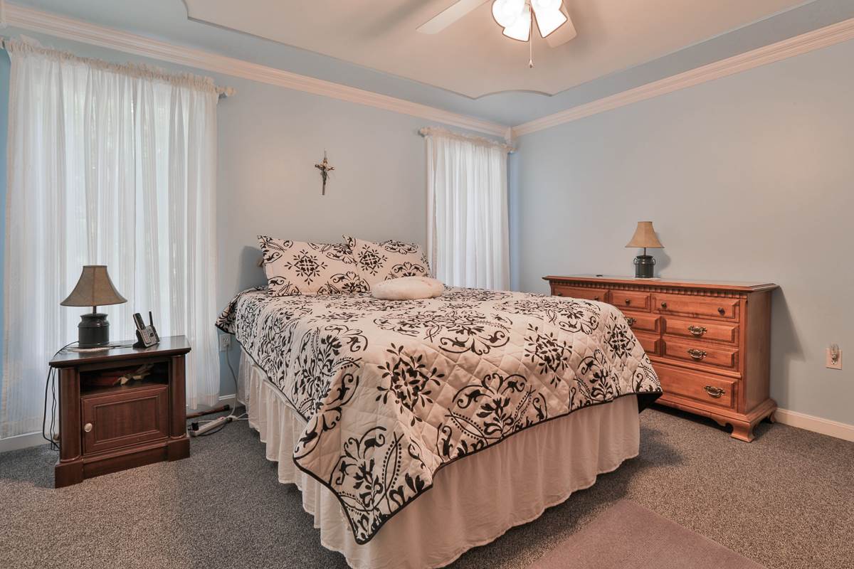 19 Hadleigh Road Windham, NH 03087 - Photo 15 of 25