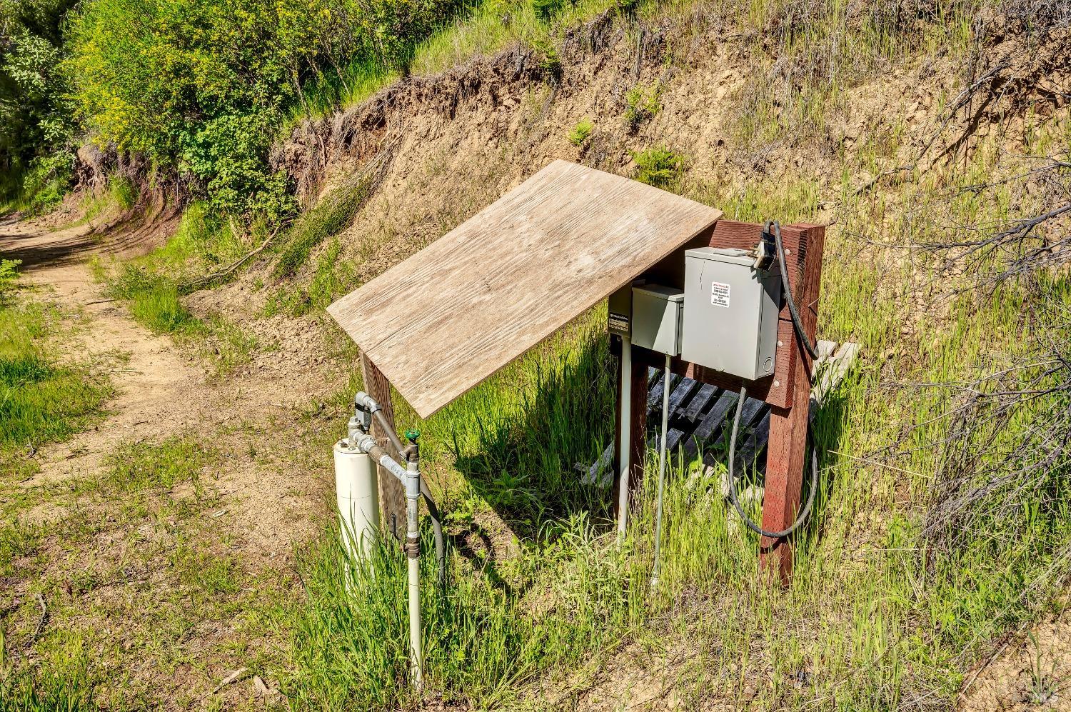 7777 Mill Creek Road Healdsburg, CA 95448 - Photo 17 of 18 a house view with a backyard space
