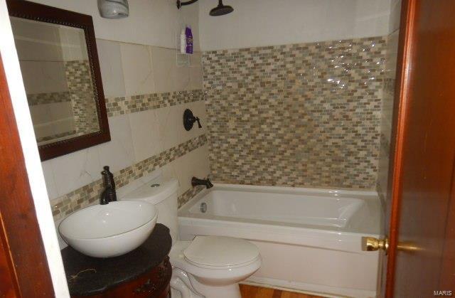 6138 Wulff Drive St. Louis, MO 63134 - Photo 11 of 13