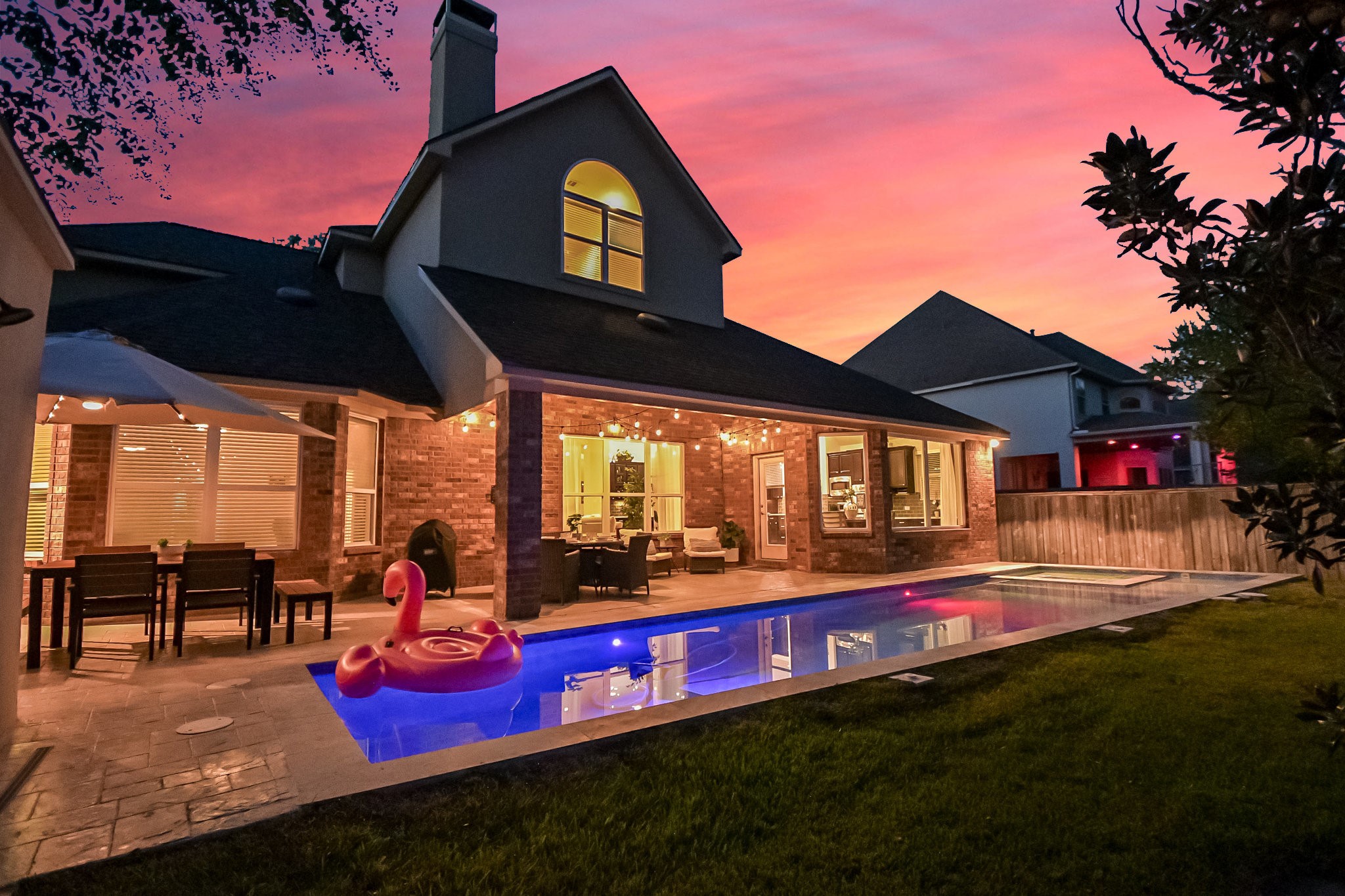 66 North Swanwick Place Tomball, TX 77375 - Photo 2 of 50