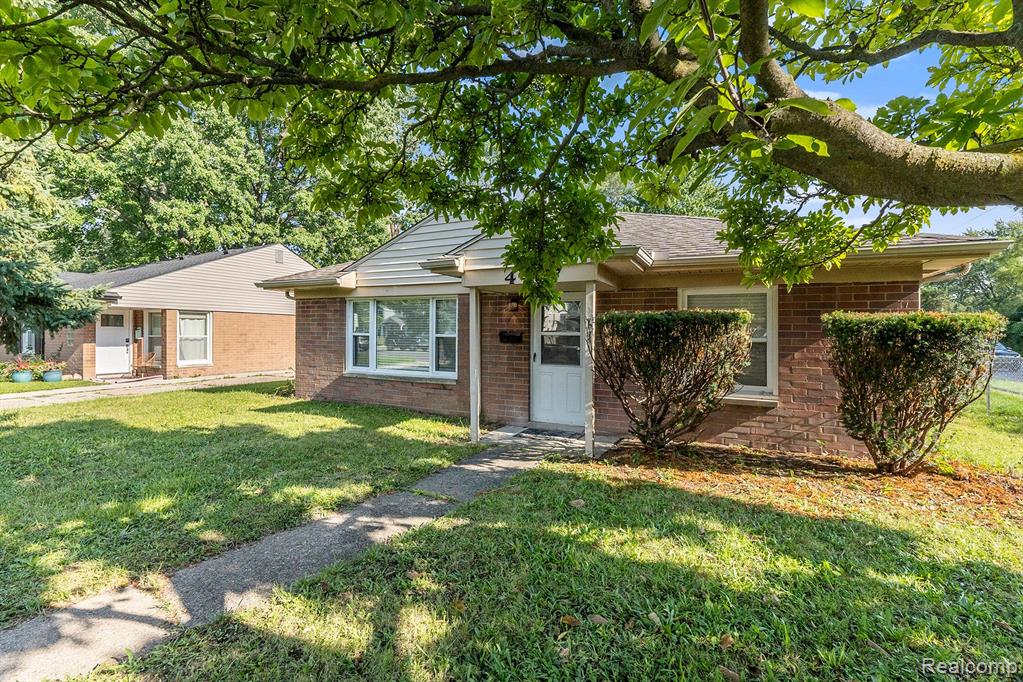 4467 West 14 Mile Road Royal Oak, MI 48073 - Photo 1 of 21
