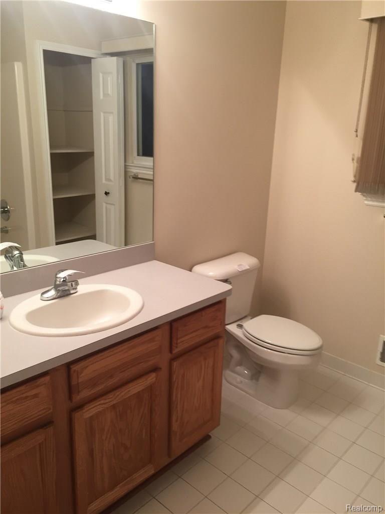 3773 Crooks Road Rochester, MI 48309 - Photo 24 of 28 Full Bath