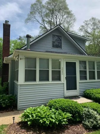 $395,000 | 3945 Beach Terrace, West Bloomfield, MI 48323