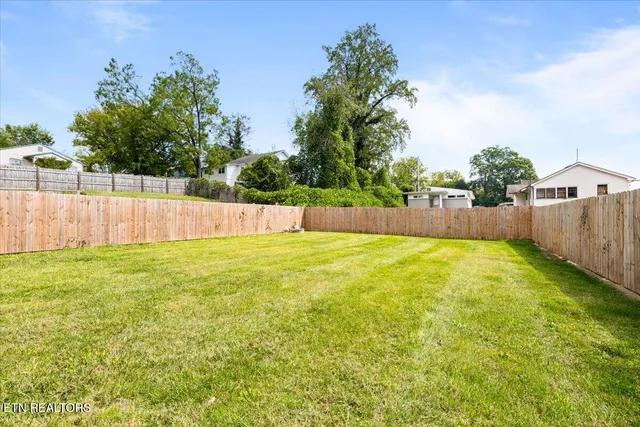 $225,000 | 306 East Walden Street, La Follette, TN 37766