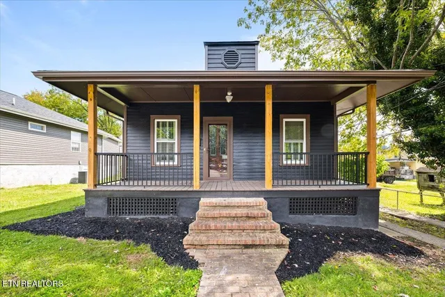 $225,000 | 306 East Walden Street, La Follette, TN 37766