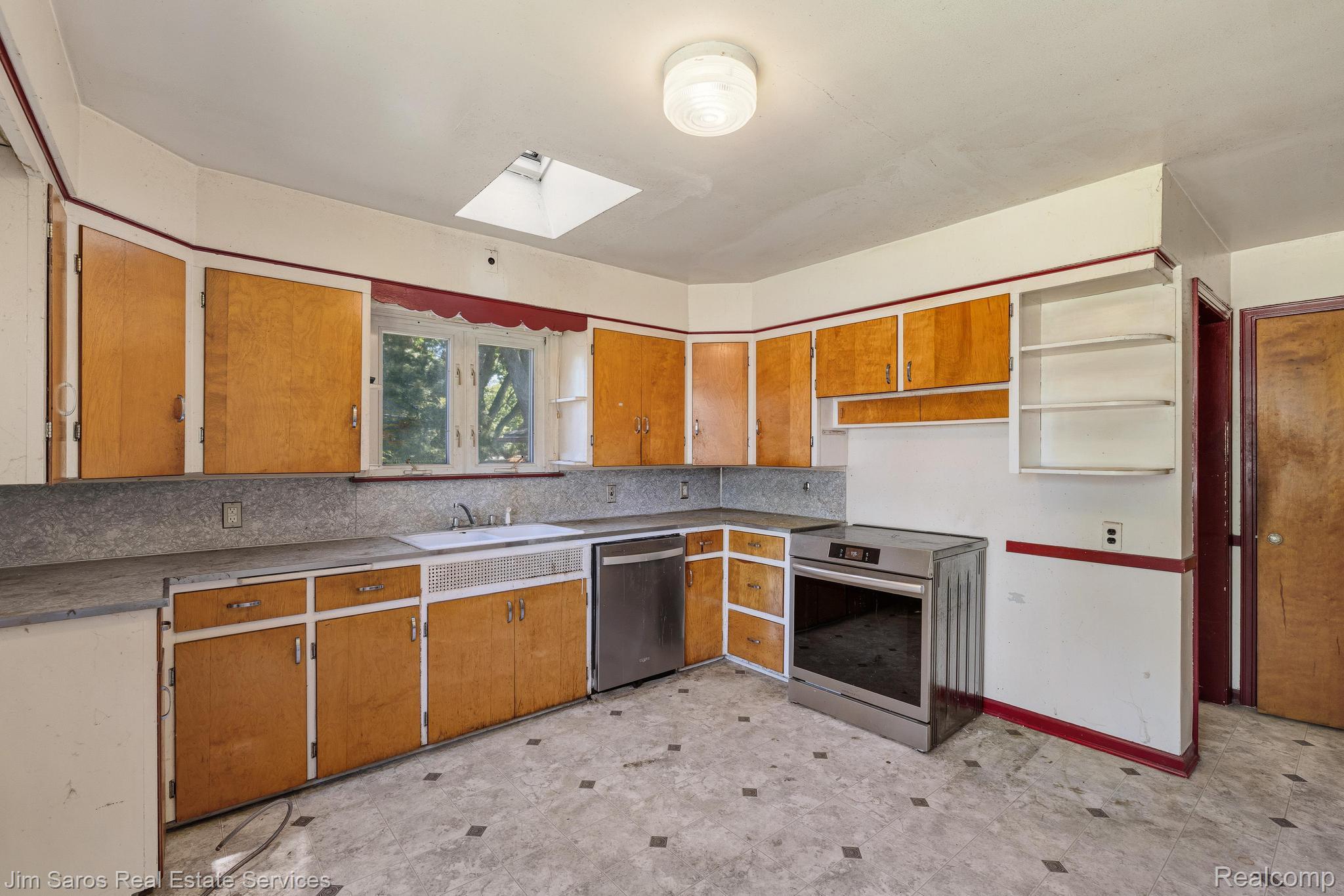 4800 Chicago Road Warren, MI 48092 - Photo 8 of 19 4800 Chicago Rd-20.jpg