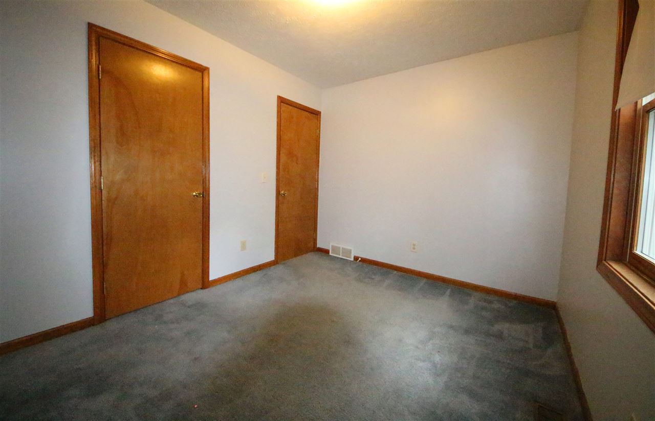 5625 Penn Colony Road Interlochen, MI 49643 - Photo 18 of 19 1821918-17.JPG