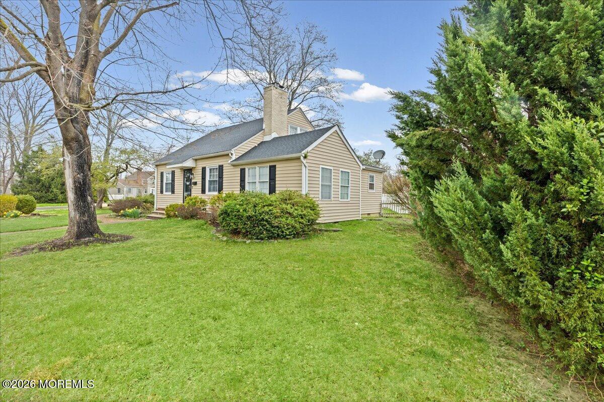 20 Weldon Road Matawan, NJ 07747 - Photo 2 of 29 02-Weldon_Rd-002