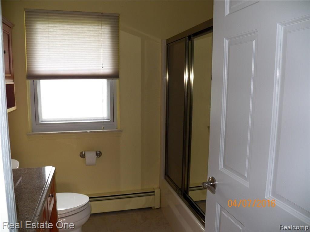 47700 Bemis Road Belleville, MI 48111 - Photo 18 of 34