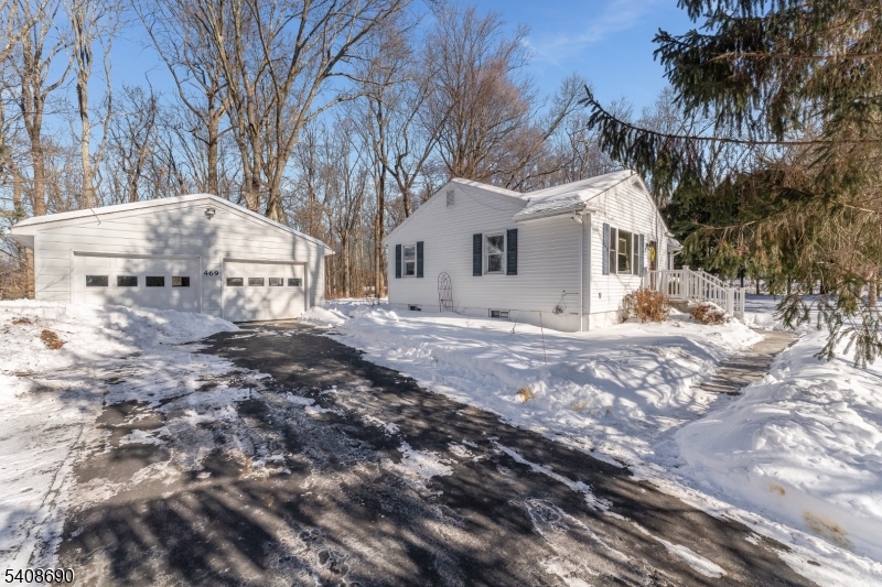 469 West Hill Road Glen Gardner, NJ 08826 - Photo 3 of 26