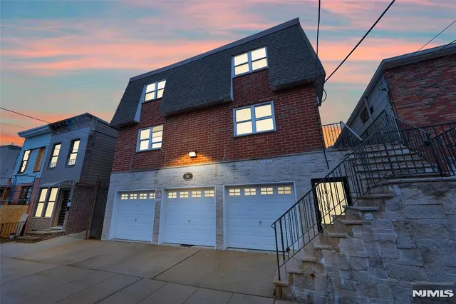 $285,000 | 161 18th Street, Unit 4C, Union City, NJ 07087