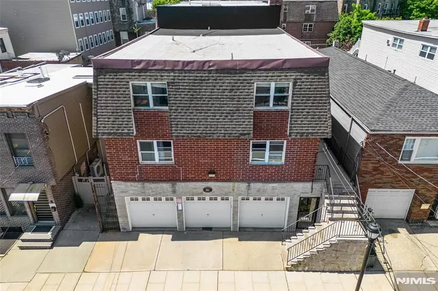 $285,000 | 161 18th Street, Unit 4C, Union City, NJ 07087
