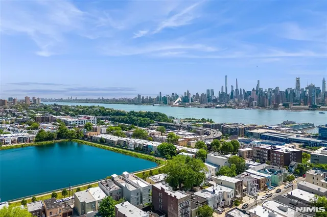 $285,000 | 161 18th Street, Unit 4C, Union City, NJ 07087